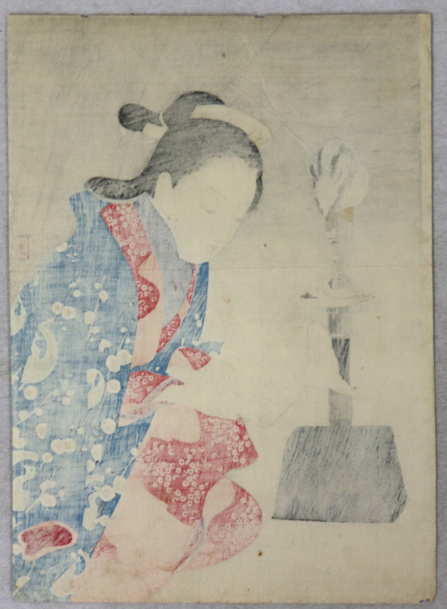 Beauty reading a letter by Keishu / La jeune fille lisant une lisant par Keishu (1912)