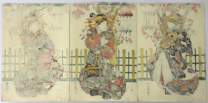 Three standing courtesans by Toyokuni II / Trois courtisanes debout par Toyokuni II (1830's)