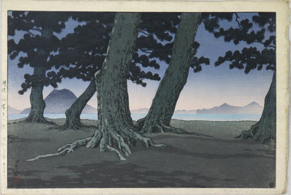 The Beach at Kaiganji in Sanuki Province from the series " Collected Views of Japan II , Kansai Edition" by Kawase Hasui . La plage Kanganji dans la province de sanuki de la série " Vues collectés du Japon II, édition du Kansai" par Hasui (1934)